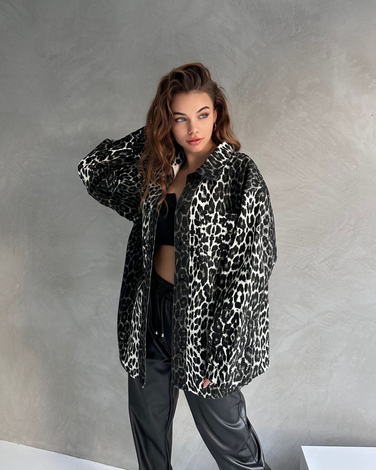 Leopar Desen Çift Cep Oversize Denim Gömlek Ceket