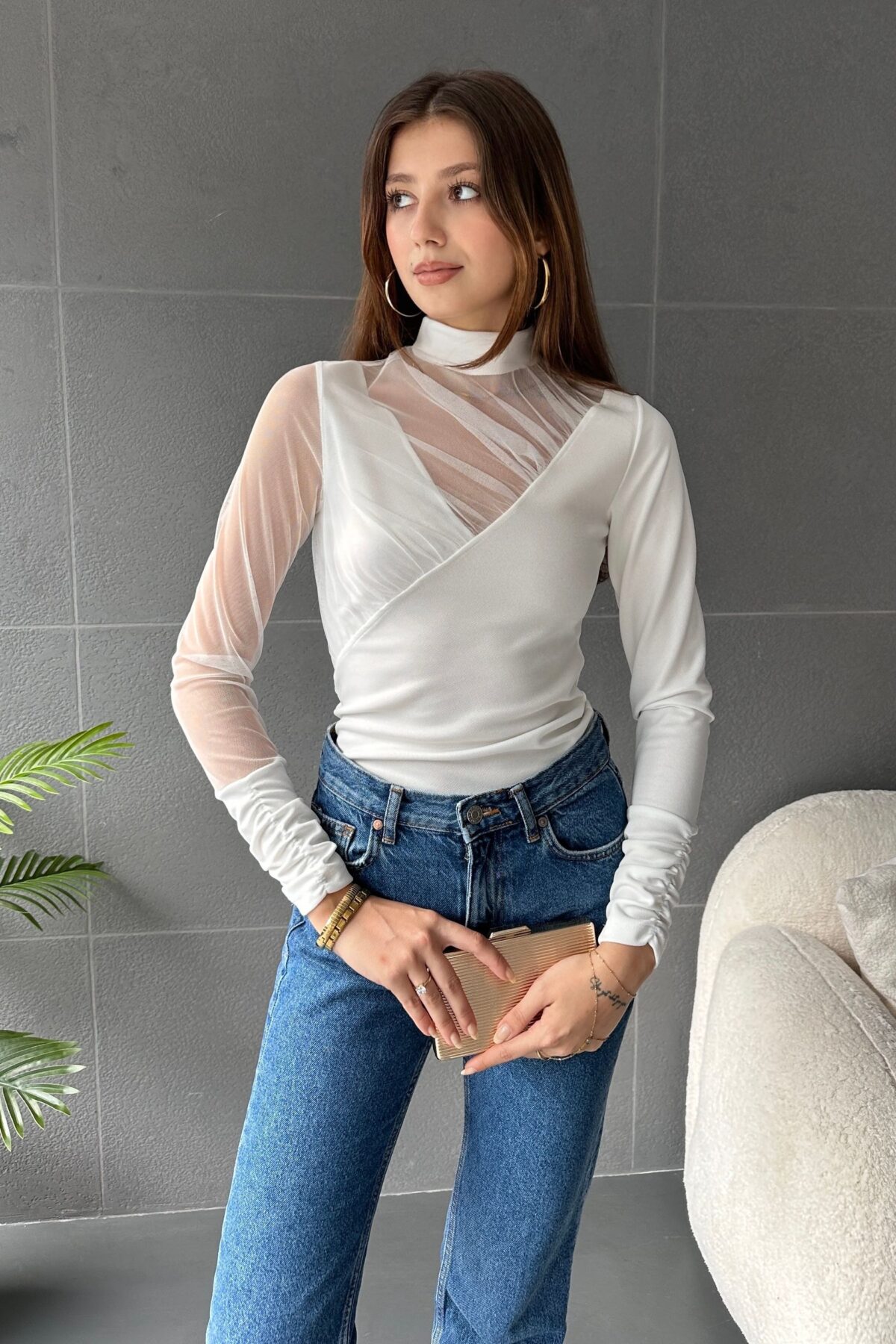 Yarım Balıkçı Tül Detaylı Bluz