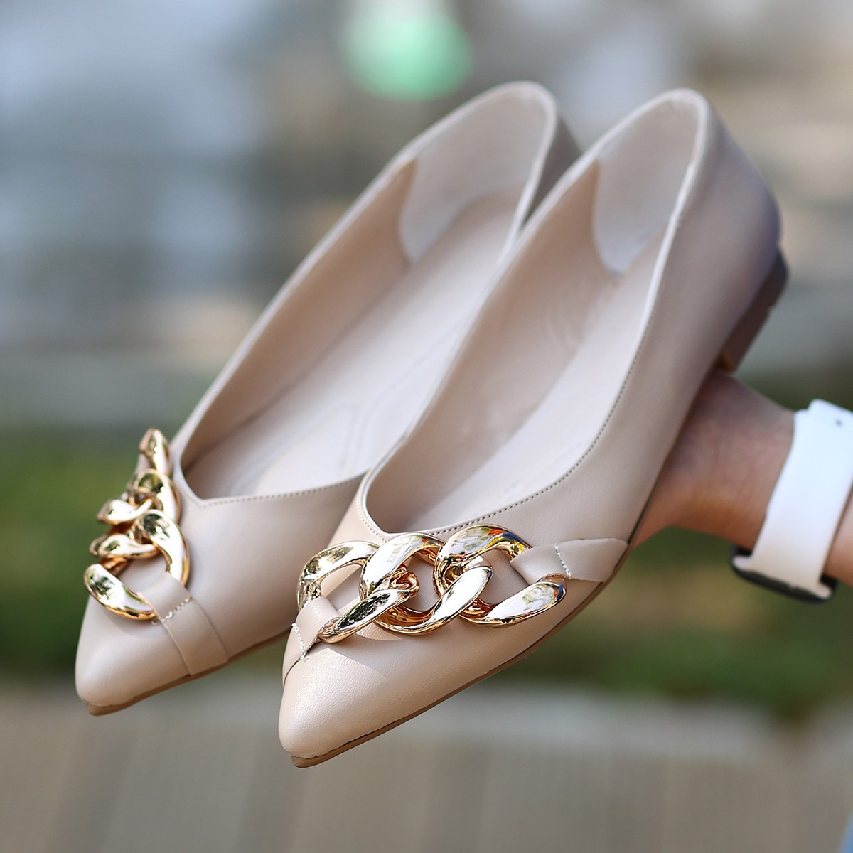 Nude Cilt Zincirli Babet Ayakkabı Nude Cilt Zincirli Babet Ayakkabı Nude