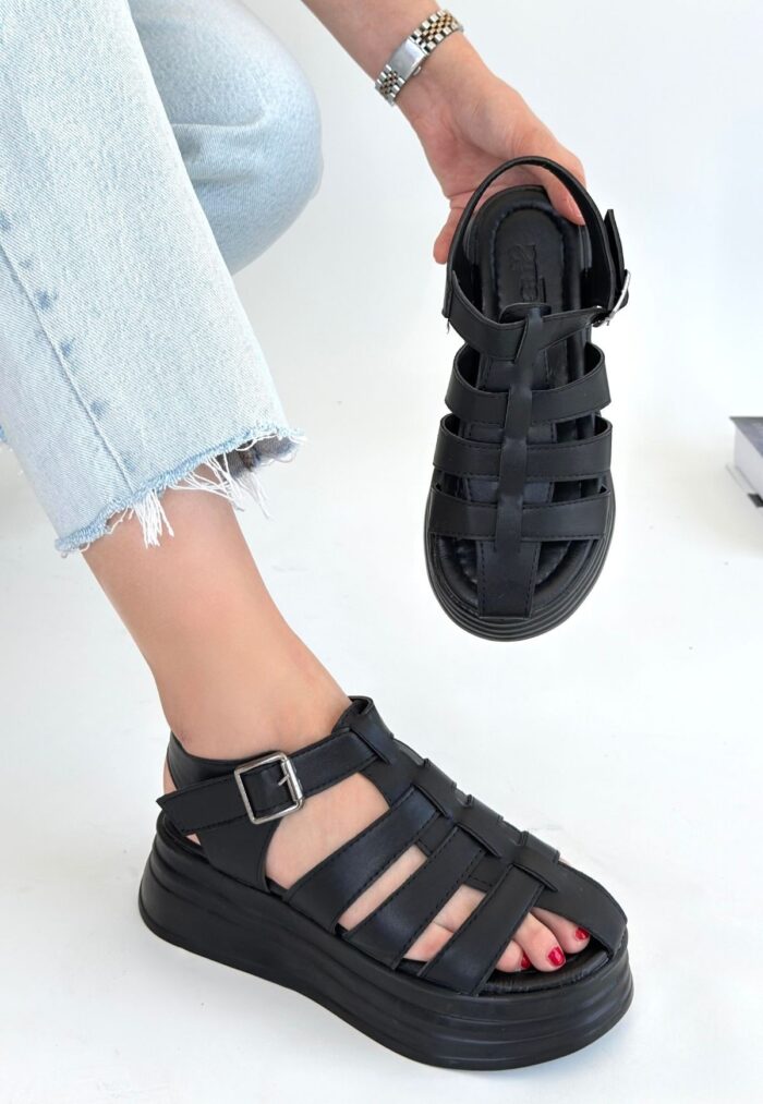 Toten Siyah Cilt Kemerli Sandalet Siyah