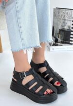 Toten Siyah Cilt Kemerli Sandalet Siyah