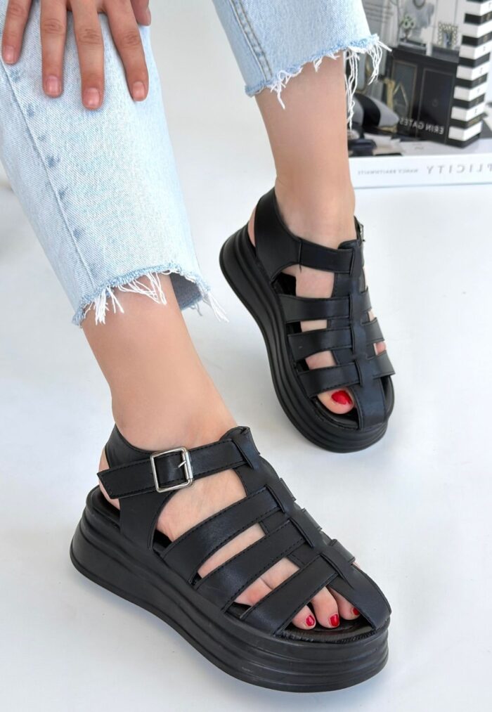 Toten Siyah Cilt Kemerli Sandalet Siyah