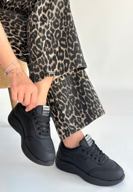 Yejja Siyah Cilt Bağcıklı Spor Ayakkabı Siyah